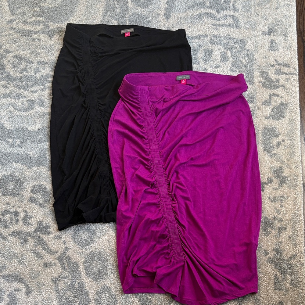 2 Vince Camuto Black and Purple Ruched Skirt